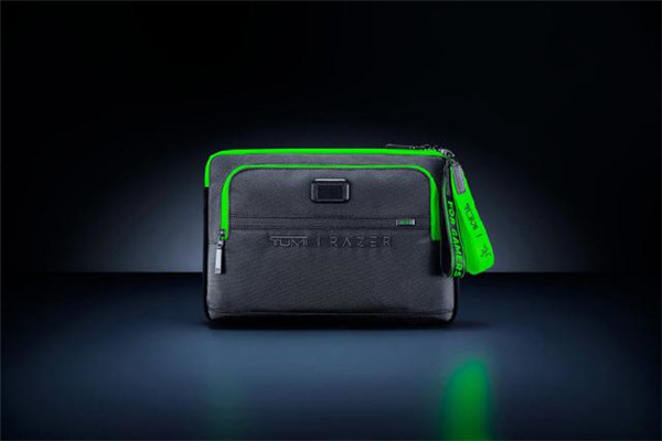 雷蛇推出TUMI限量版联名背包、登机箱，售价1500 - 6900元