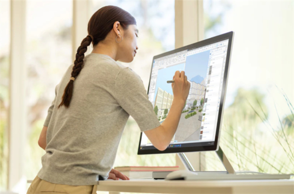 Surface Studio 2+发布：11代i7+3060，售价超三万元